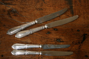 Couteaux et Pièces de Service, prestations de restauration et réparation, à L'Atelier des Orfèvres à Saint Fort